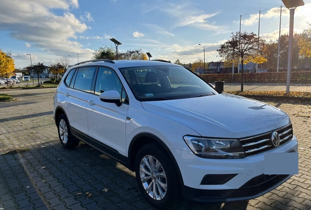 Volkswagen Tiguan Allspace cena 99000 przebieg: 101600, rok produkcji 2019 z Warszawa małe 254